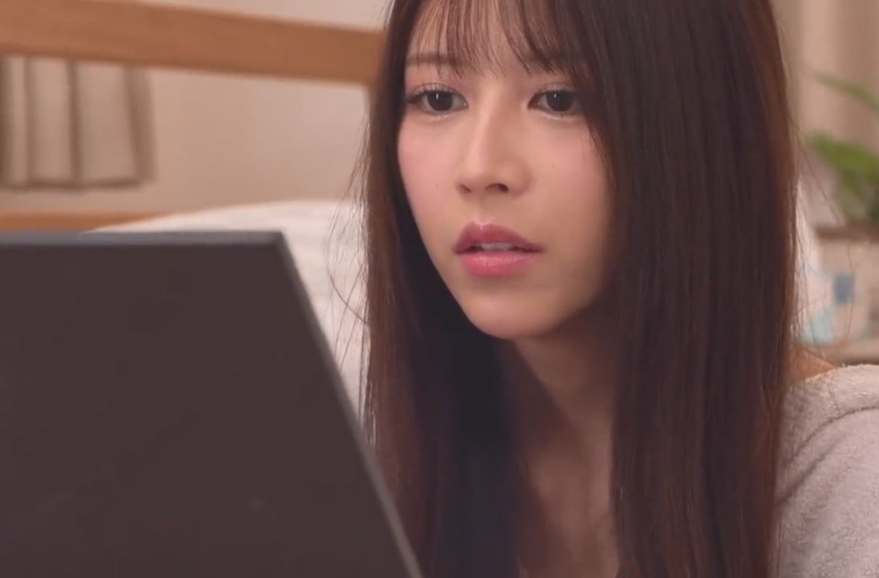 艳妇臀荡H乳欲伦交换漫画芽子メイリン モデルコレクシ高清在线观看